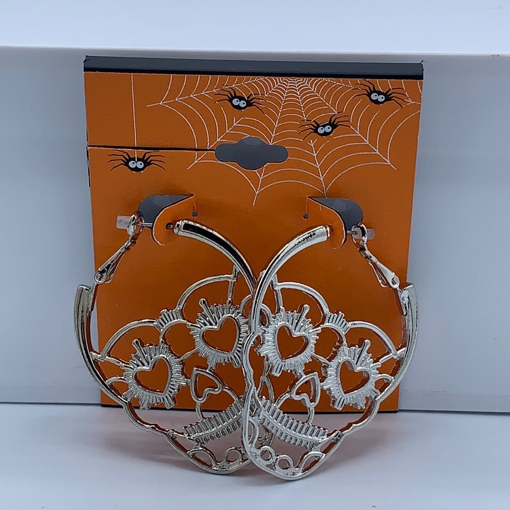 Halloween metal skull earrings